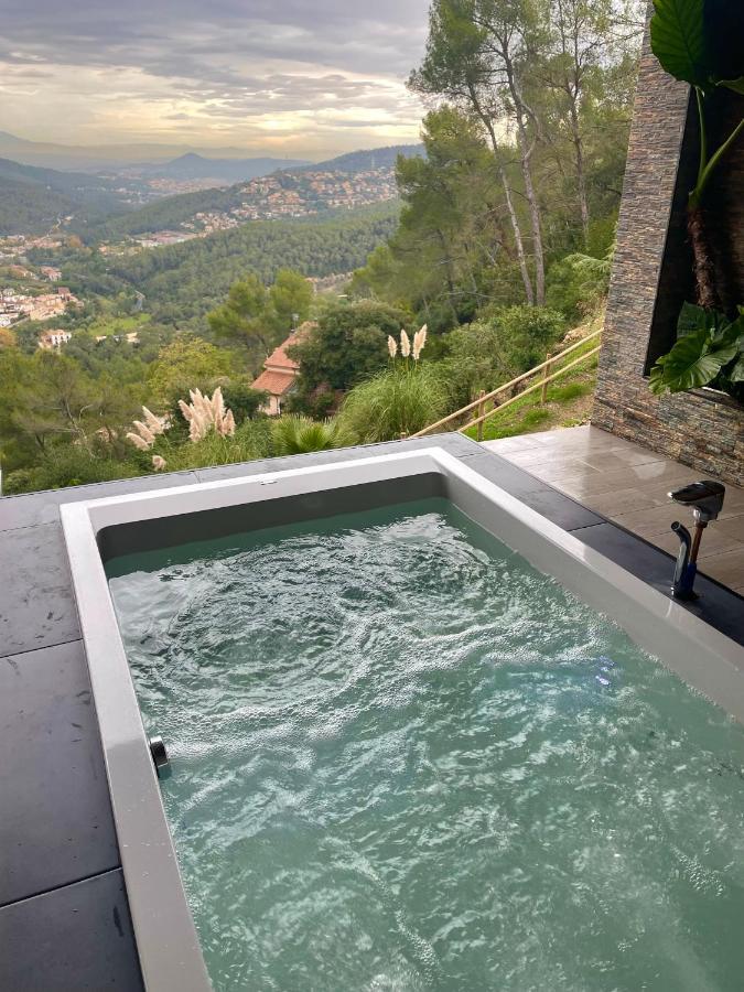 Hotel Petit Mirador Torrelles De Llobregat Esterno foto
