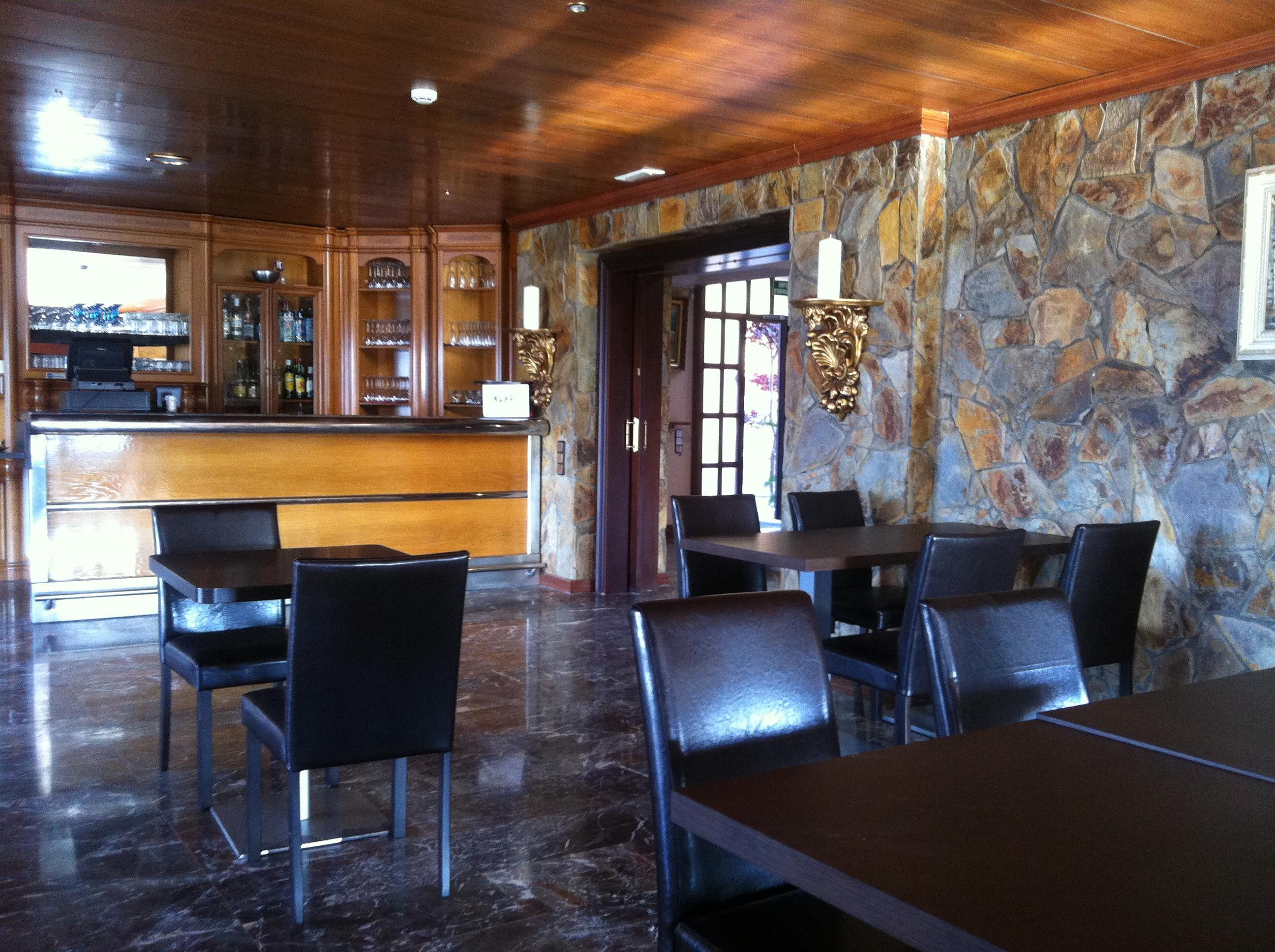 Hotel Petit Mirador Torrelles De Llobregat Esterno foto